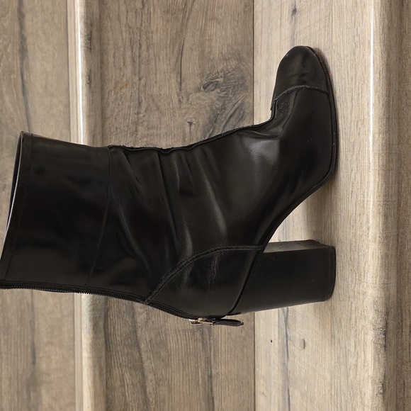 CHANEL Glossy Black Leather Ankle Boots - Picture 9 of 15